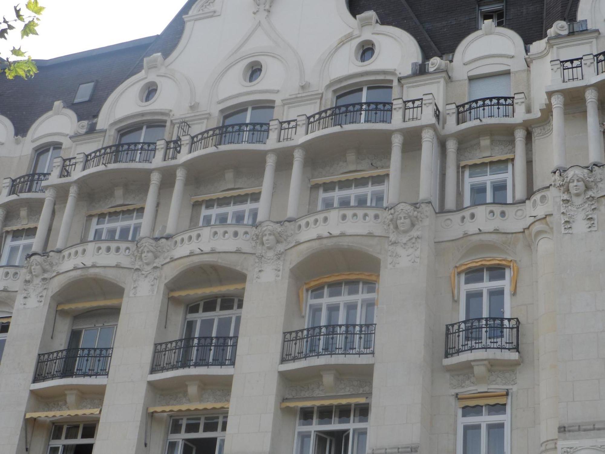 Cheap Booking Rooms Оспиталет де Лобрегат Екстериор снимка